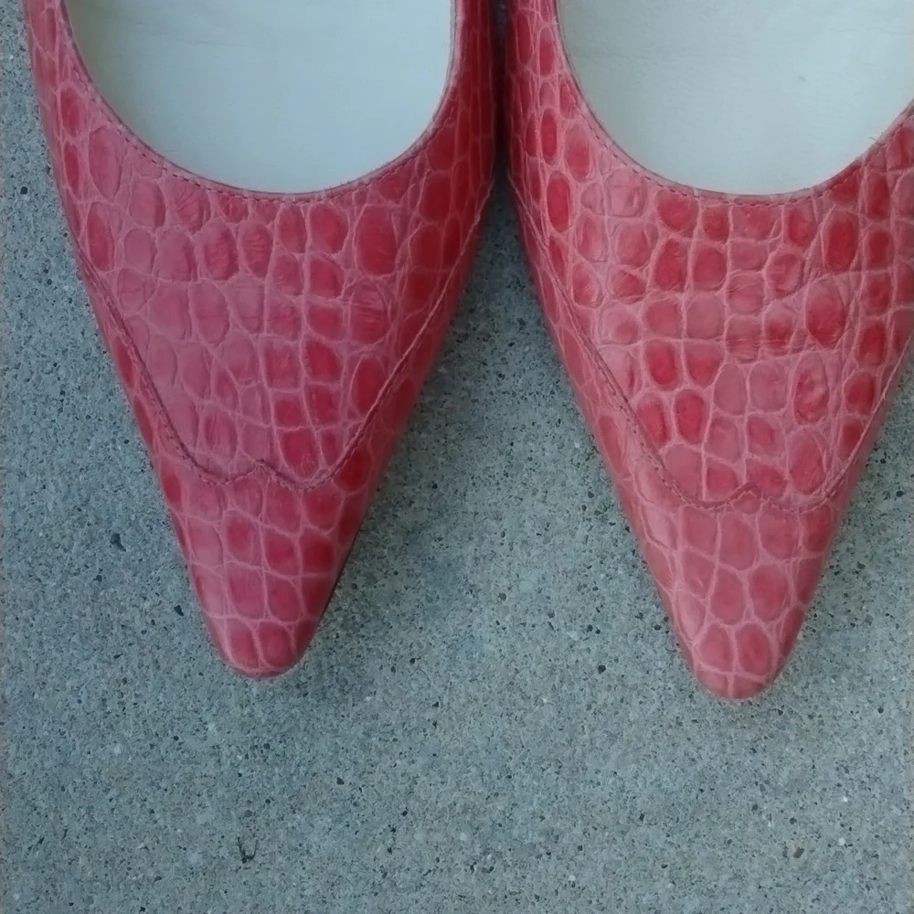 Banana Republic Leather kitten heels, French Pink 🩷 croc, Italy, size 9 - Picture 2 of 11